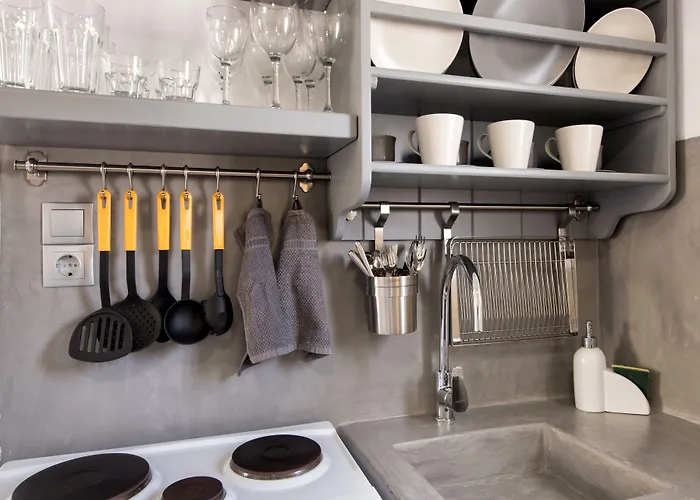 Blue Waves & - To Kyma